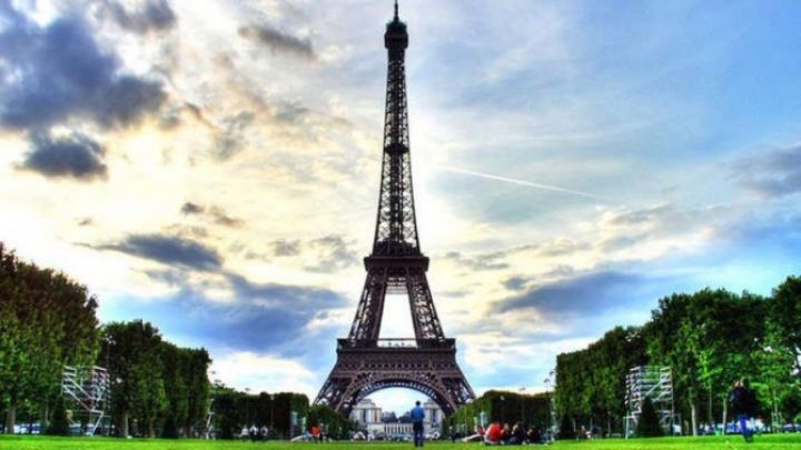 Parisdə son 10 ilin turist rekordu