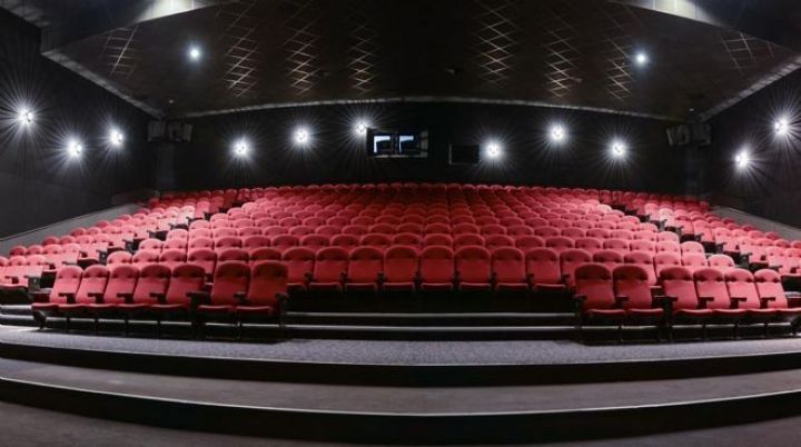 Kinoteatr 3.6 milyard dollara satılır