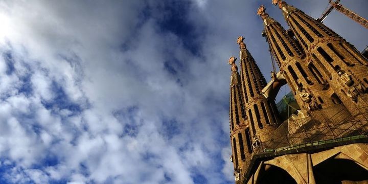 Barselona əhalisinin "ən böyük problemi" turizmdir