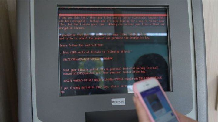 Hakerlərin mesajı bankları həyəcana salıb