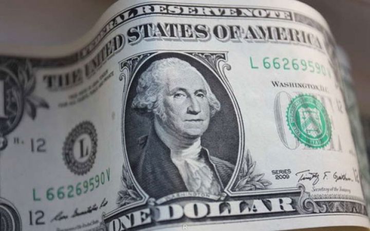 Əksər banklar Dolların alış qiymətini qaldırdılar