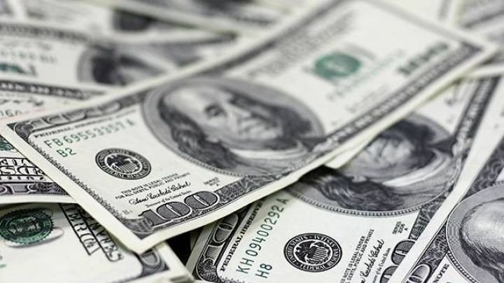 Dollar ilə bağlı kritik məlumat açıqlandı 