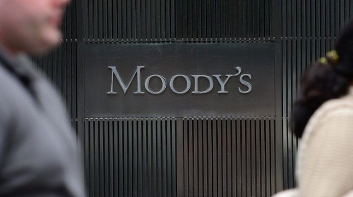 Moody's İngiltərənin kredit reytinqini aşağı saldı