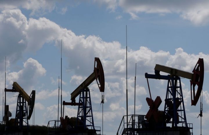 Rusiya ilk dəfə OPEC+ sazişini tam həcmdə yerinə yetirməyib