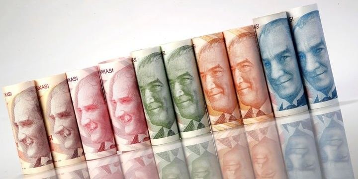 Türk Lirəsi çökür - Dollar 6 səviyyəsini də keçdi 
