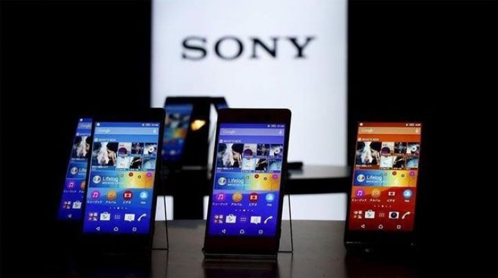 "Sony Mobile" ixtisarlara başlayır