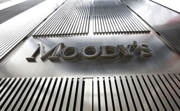 Moody's Türkiyənin kredit reytinqini aşağı saldı