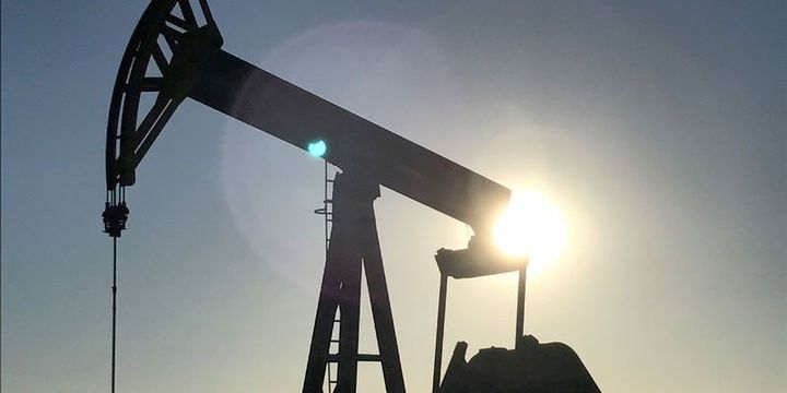 ABŞ neft qiymətləri proqnozunu 7 dollar yüksəltdi