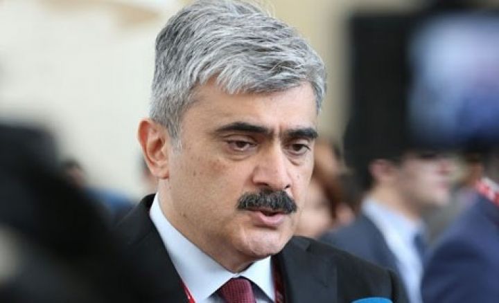 “Azərbaycan xarici dövlət borcunu getdikcə azaldır”