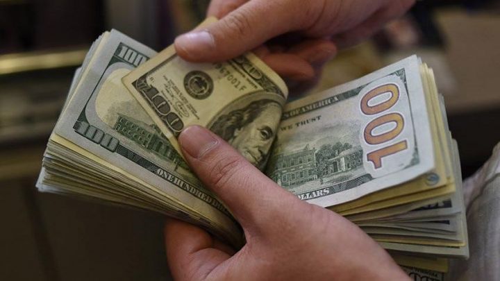 Dollar kreditlərinə kompensasiyanın hesablanması və ödənilməsi qaydası açıqlandı