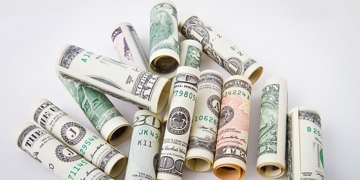 Banklarda Dollar və Avronun alış-satış qiymətləri