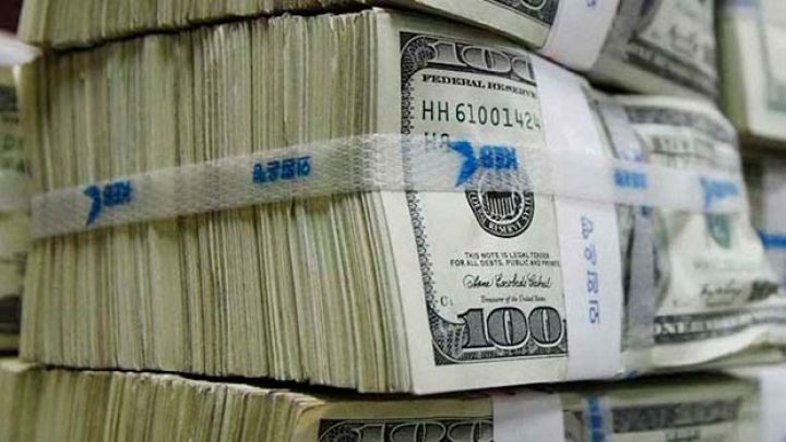 Dollara tələb artıb - HƏRRACLARDAKI SATIŞIN MƏBLƏĞİ AÇIQLANDI