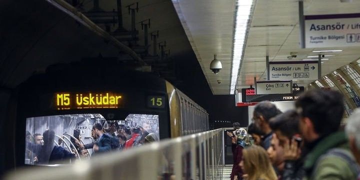 İstanbulda metro və avtobus 24 saat işləyəcək