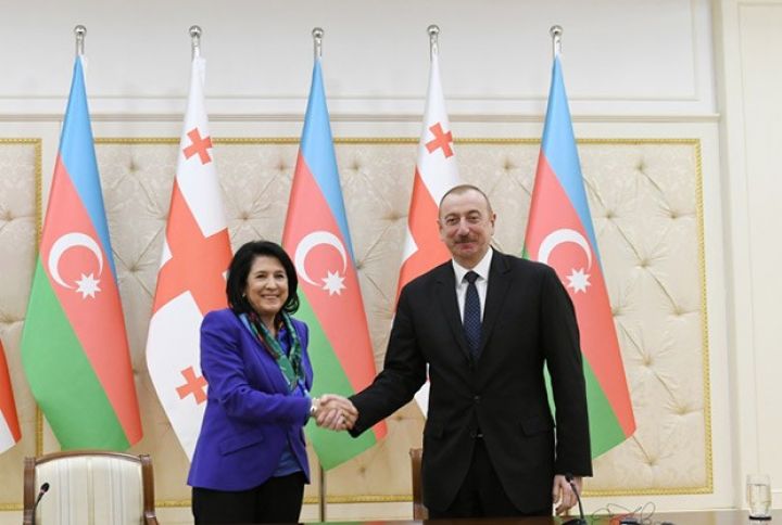Gürcüstan Prezidenti İlham Əliyevi Batumi konfransına dəvət etdi