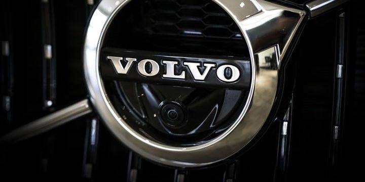 Volvo 200 min avtomobili geri çağırdı