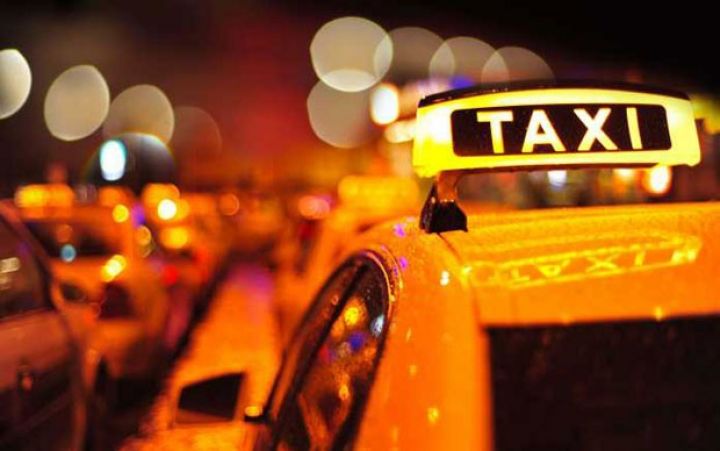 Bazarda tanınan taksi şirkəti satılır