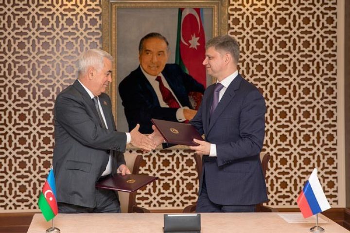 Azərbaycan və Rusiya dəmir yolları arasında memorandum imzalanıb