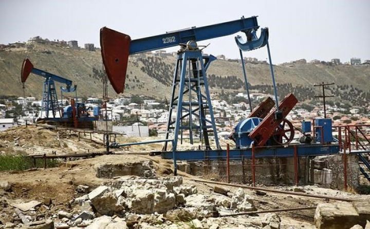 Azərbaycanda neft hasilatının cüzi artacağı proqnozlaşdırılır 