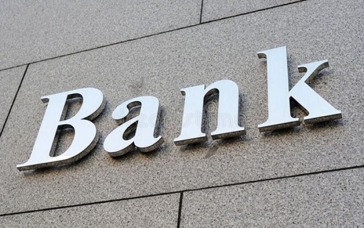 5 bankın öhdəlikləri 1 milyard manatdan çoxdur