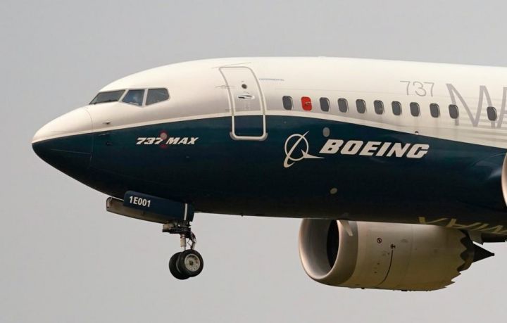 “Boeing” şirkəti 737 MAX ilə bağlı yanlış məlumatlara görə 200 milyon dollar cərimə ödəyəcək