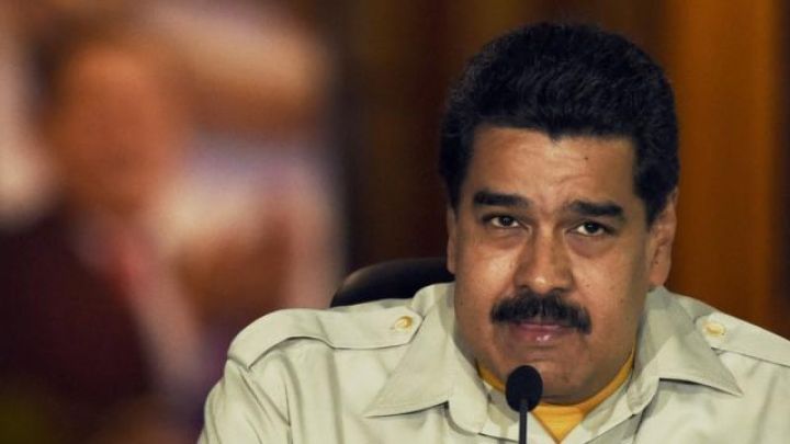 Venesuela prezidenti minimum əmək haqqını 130 dollara qaldırıb