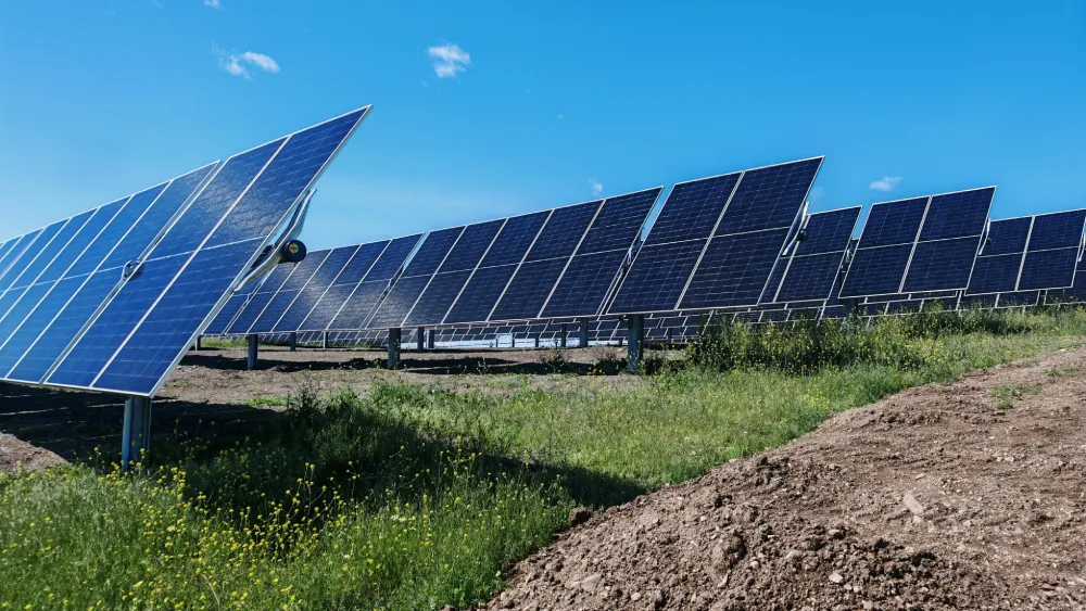 Cəbrayılda Şəfəq layihəsi çərçivəsində ilk günəş paneli quraşdırılıb
