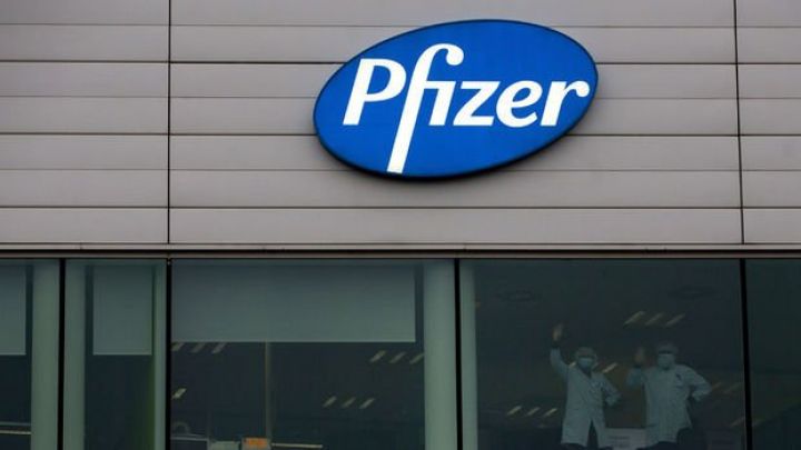Pfizer 2020-ci il peyvənd istehsal hədəfini yarıbayarı azaltdı