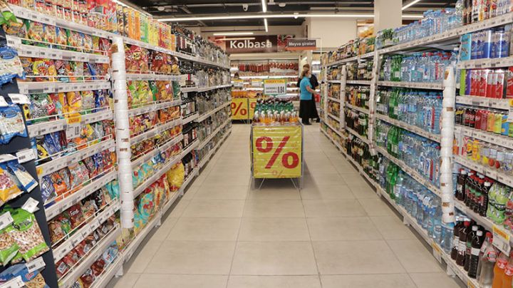 Tanınmış supermarket bu gün 4 filialını işə saldı