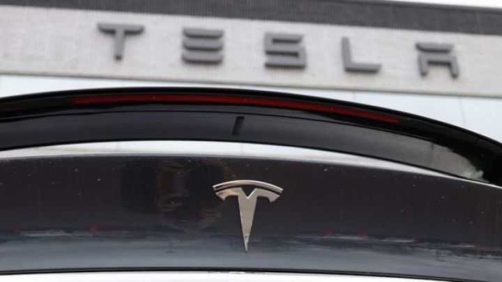 "Çin malı" Tesla yollara çıxır