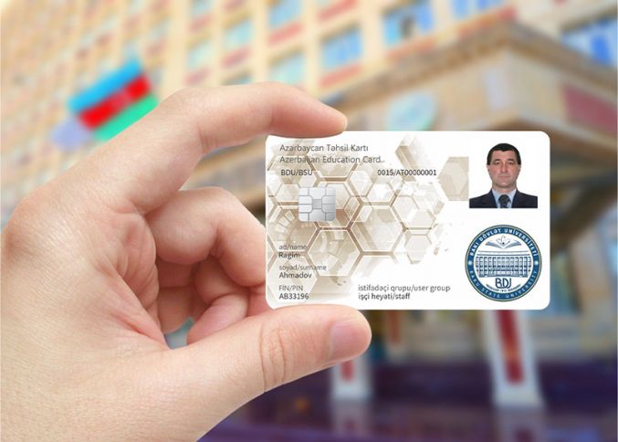 Universitetin işçi heyətinə smart Təhsil kartı təqdim edildi