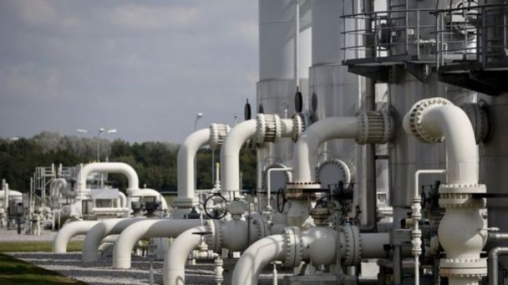 Qazprom-un təbii qaz ixracından gəliri 52% azalıb