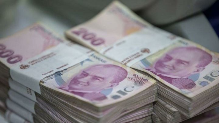 Türk Lirəsi Dollar qarşısında daha da bahalaşıb