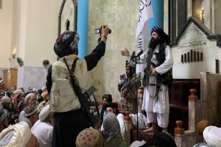 “Taliban” Əfqanıstandan dollar və əntiq əşyaların çıxarılmasını qəti qadağan etdi