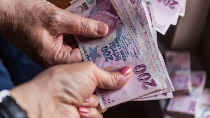Türkiyə Mərkəzi Bankının 3 bənd faiz endirimi edəcəyi və Dolların 16 türk lirəsinə çatacağı gözlənilir