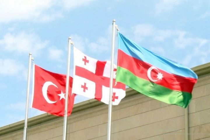 Azərbaycan, Gürcüstan və Türkiyə arasında beş sənəd imzalanıb