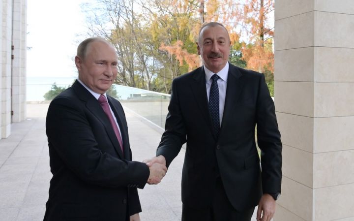 Vladimir Putin Azərbaycan Prezidentini Yeni il münasibətilə təbrik edib