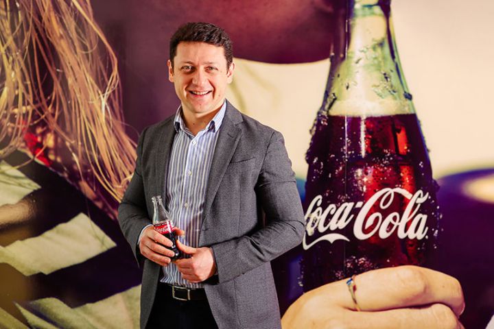 Coca-Colanın 8 ölkə üzrə PR direktoru vəzifəsinə azərbaycanlı təyin edildi