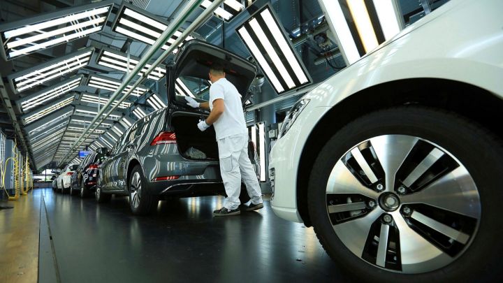 Teslaya yeni qlobal rəqib gəlir - Volkswagen-dən 14 milyard dollarlıq sifariş!