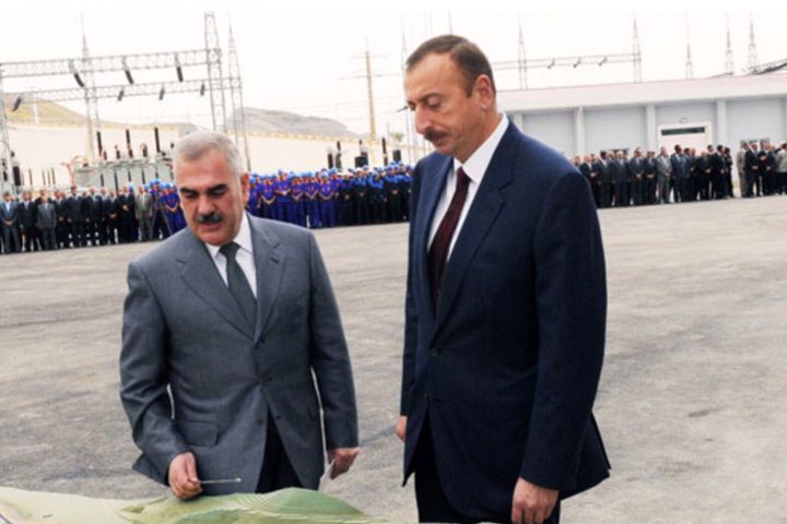 Prezidentə Naxçıvanda hava limanının yeni uçuş-enmə zolağı təqdim edildi