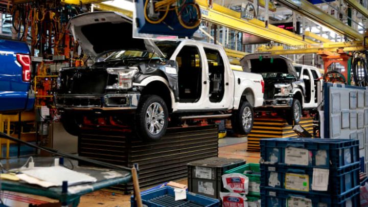 Ford yenidən istehsalatı dayandırır - əksər modellərə təsir edəcək