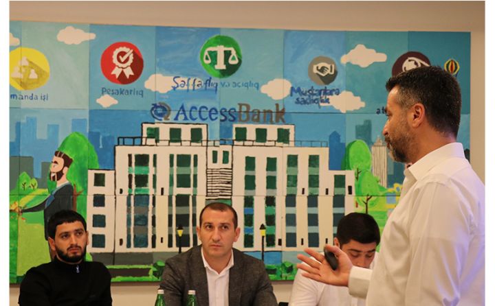 Türkiyənin məşhur biznes konsultantı  AccessBank əməkdaşları üçün təlim keçdi