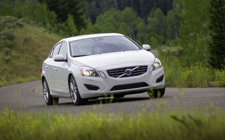 “Volvo” 461 min avtomobili geri çağırır