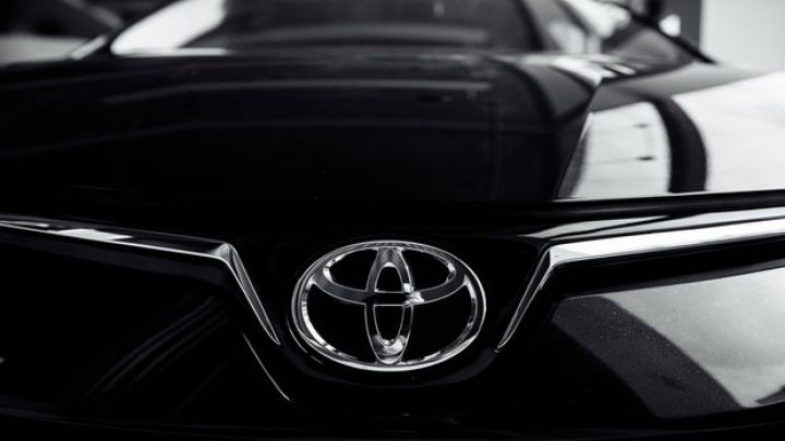 Toyota avtomobil istehsalını Noyabrda da azaldacaq