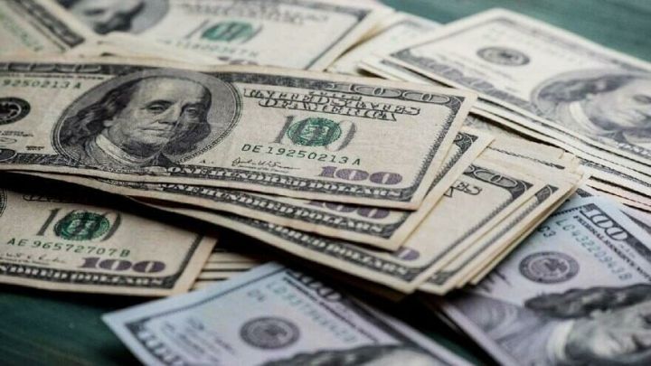 Azərbaycan bankından Dollarda pulu olanlara 6%-lik təklif!