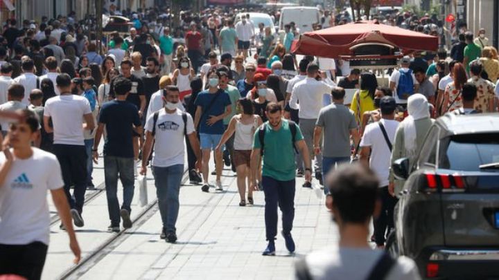 Türkiyədə işsizlərin sayı 500 min nəfərdən çox artıb - İŞSİZLİK 12%-Ə YÜKSƏLİB