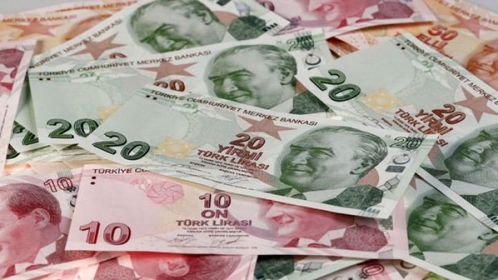 Dolar/Türk Lirəsində kritik səviyyə "qırıldı"