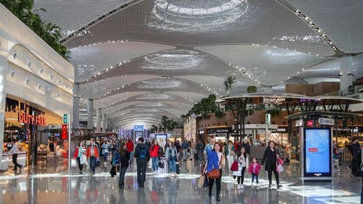 İstanbul Hava Limanı sərnişin sayında Avropada birinci oldu