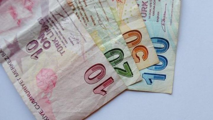 Qlobal bank Türk Lirəsilə bağlı proqnozlarını dəyişdi