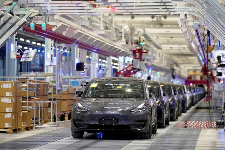 Tesla indi də Çindən yüzlərlə elektromobili geri çağırıb