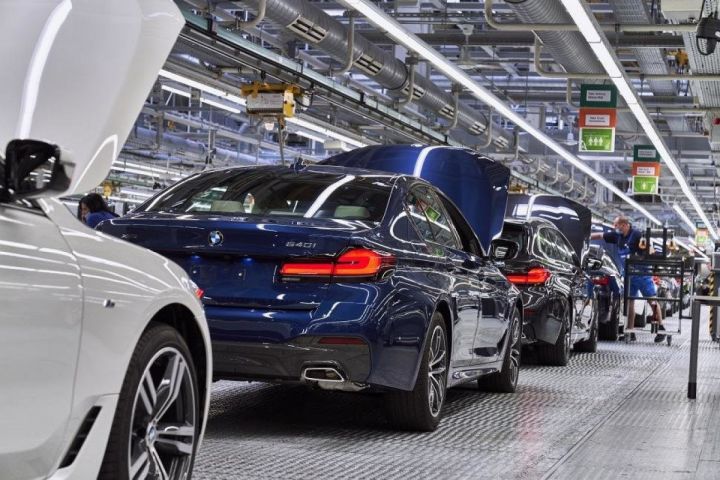 BMW mikrosxem çatışmazlığına görə istehsalı azaldacaq